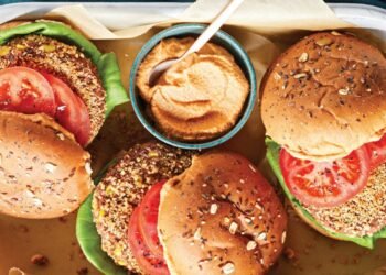 Chipotle-Lime Black Bean and Jackfruit Burgers