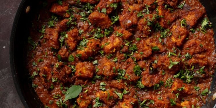 Madurai Chicken Curry (Kuzhambu) Vegan