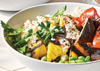 Grilled Pineapple Veggie Bowl with Spicy Cashew Crema Recipe