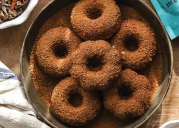 [RECIPE] Baked Oats Cinnamon Sugar Doughnuts
