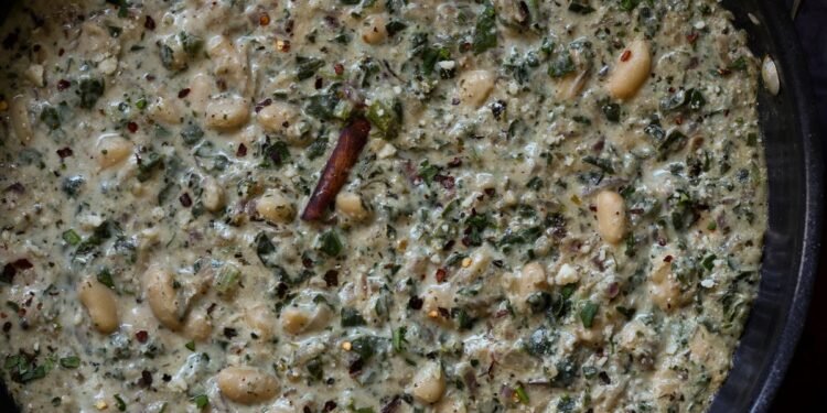 Kali Mirch Beans (Beans in Indian Black Pepper Curry Sauce)