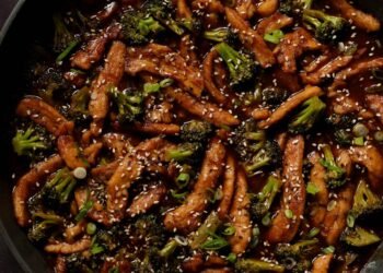 Vegan Beef with Broccoli (1 pan, 30 minutes, gluten-free, nut-free)
