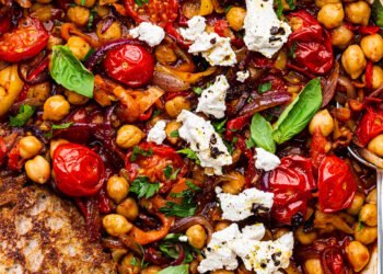 Pepper stew with chickpeas – Lazy Cat Kitchen