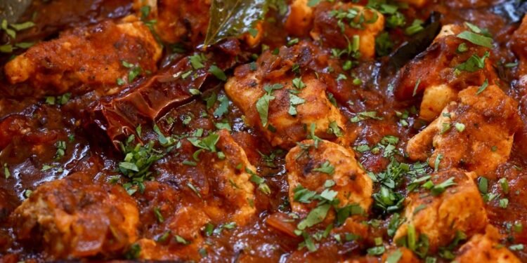 Chettinad Pepper Chicken Curry (Tofu in fennel black pepper sauce)