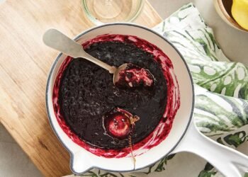 30-Minute Blueberry Jam (No Pectin Needed)
