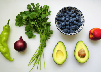 What Foods Increase Longevity? These 3 Daily Essentials