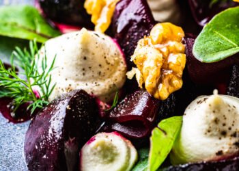 Beetroot salad with horseradish cream