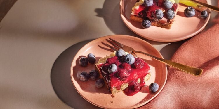 Blueberry Cheesecake Bars Recipe – Forks Over Knives