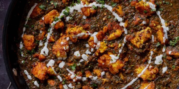 Chicken Saagwala (Murg Saagwala)