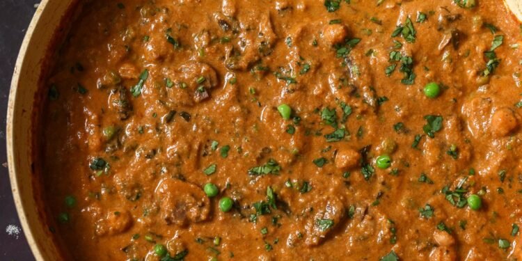Mushroom Matar Masala (gluten-free, soy-free)