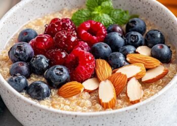[RECIPE] Quinoa & Whey Power Protein Breakfast Bowl