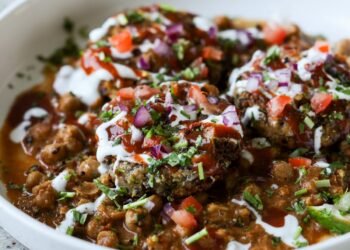 Tikki Chole (Potato Patties with Chickpea Curry)