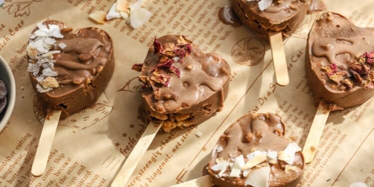 [RECIPE] Peanut Butter Rice Cake Pops