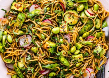Noodle salad with scallion oil