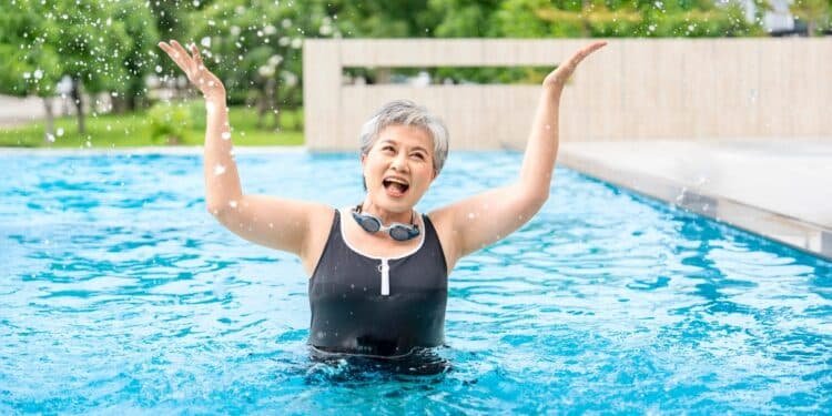 A Beginner-Friendly Swim Workout You’ll Actually Enjoy
