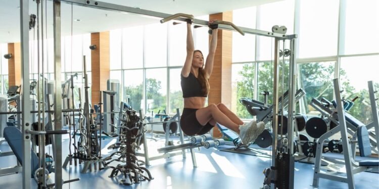 Master the move: Hanging pike