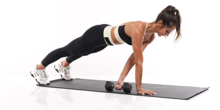 Master the move: Plank Pull-Through