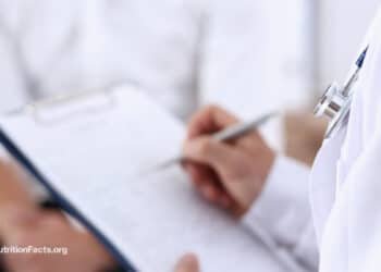 Are Doctors Knowledgeable About Nutrition? 
