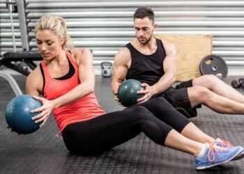 Focused movement training: Medicine ball twists