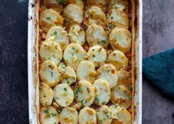 1-Pan Mushroom Potato Casserole with Herbed Garlic Butter