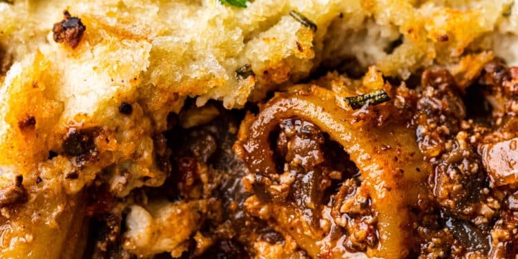 Vegan pasta bake with blender bechamel
