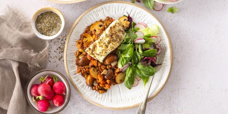[RECIPE] Roasted Hake on Tomato & Mushroom Lentils