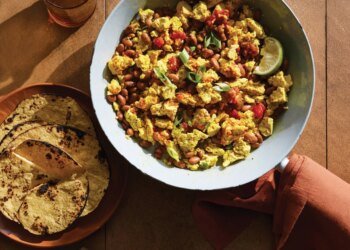 10-Minute Tofu Scramble – Forks Over Knives