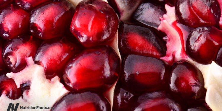 Do Pomegranates Live Up to Health Claims?