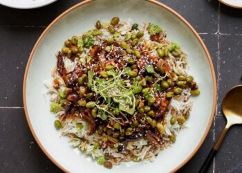 Crispy Edamame Shiitake Bowls