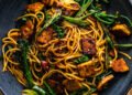 Quick noodles with tempeh – Lazy Cat Kitchen
