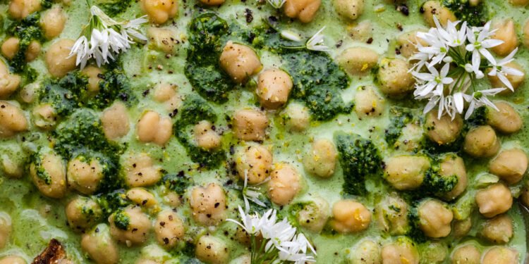 Wild garlic chickpea stew – Lazy Cat Kitchen