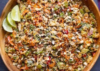 Crunchy Peanut Gochujang Salad