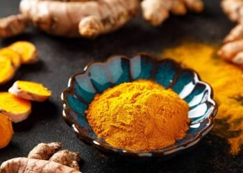 Curcumin for women: What the research says, from your 20s to your 60s