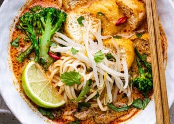 Thai red curry noodle soup